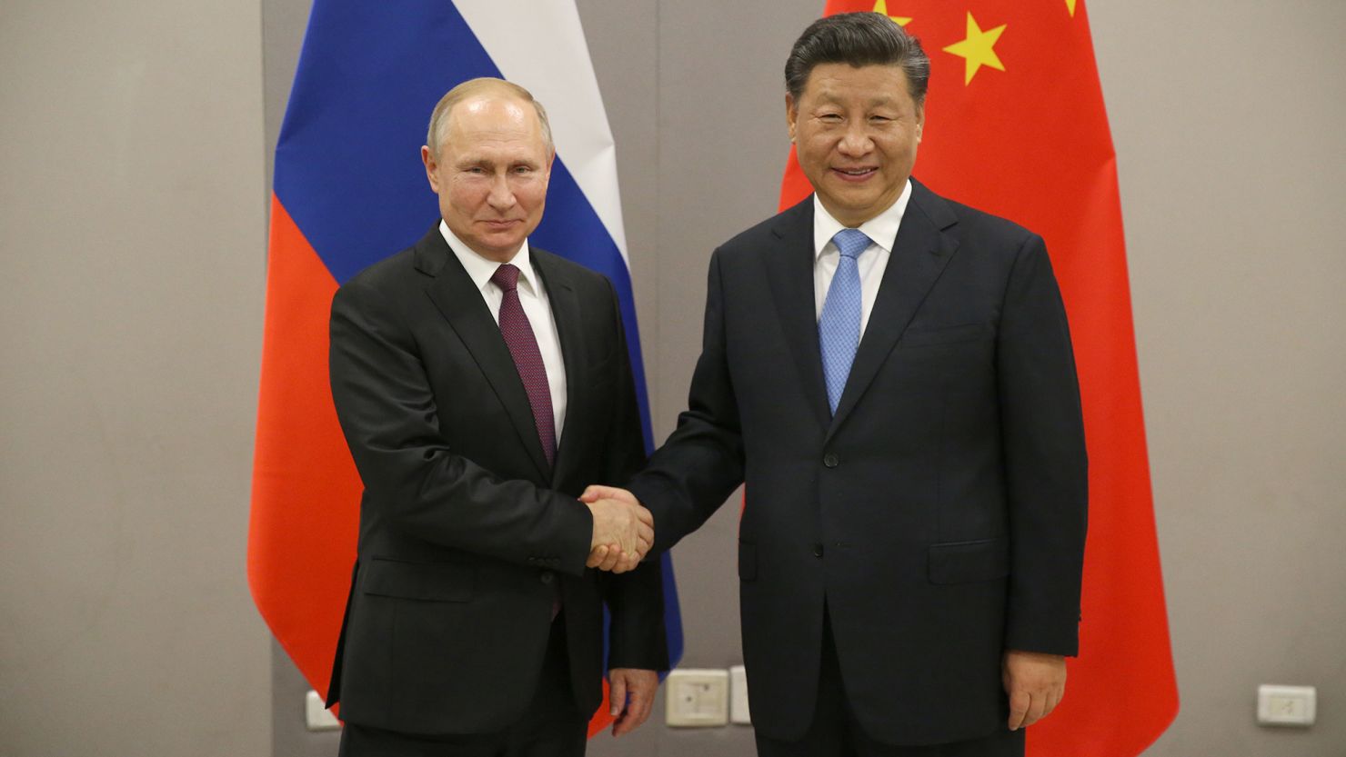 Xi Jinping a purtat discuții cu Vladimir Putin. Xi a calificat relaţiile dintre Beijing şi Moscova drept „propice păcii”