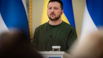 Zelenski a anulat deplasările externe din cauza ofensivei rusești inițiate în Harkov. Acesta era așteptat în Spania și Portugalia