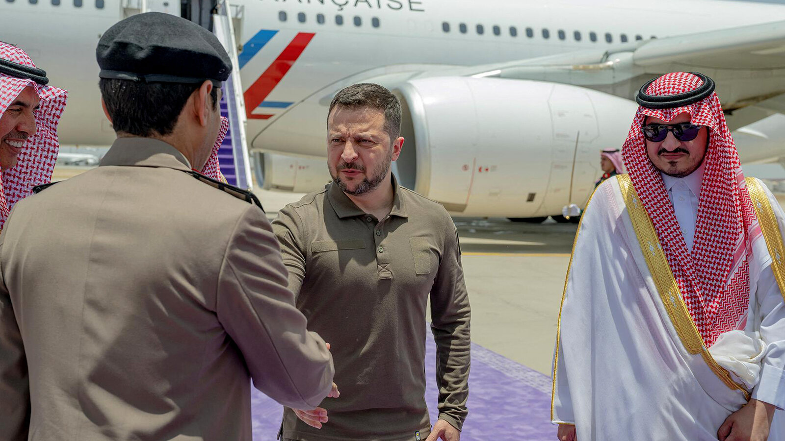 Zelenski convinge liderii lumii să participe la Summit-ul pentru Pace. Ce a discutat Președintele cu Prințul Arabiei Saudite într-o vizită neanunțată