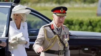 Aliații din al Doilea Război Mondial se reunesc azi pentru a celebra 80 de ani de la debarcarea din Normandia. Emmanuel Macron a fost alături de Regele Charles pe plaja pe care au debarcat britanicii