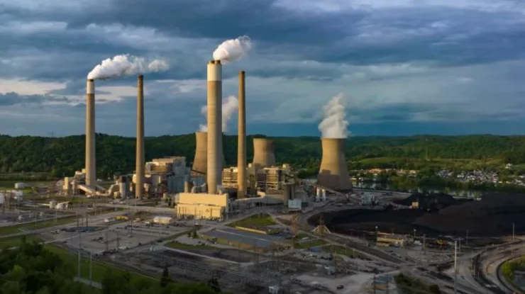 Interzicerea reclamelor la combustibilii fosili ar putea opri schimbările climatice, spune șeful ONU. Ce spun reprezentanții grupurilor