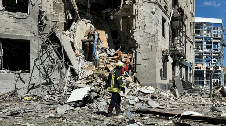 LIVE UPDATE. Război în Ucraina, ziua 852. A doua zi de bombardament aerian al Rusiei asupra orașului Harkov din nord-estul Ucrainei a ucis cel puțin o persoană