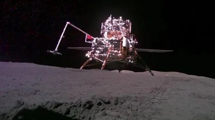 Sonda spațială Chang’e-6 se întoarce cu roci lunare rare. China este singura țară care a aterizat pe partea îndepărtată a Lunii
