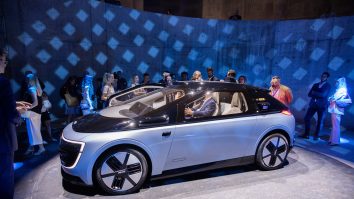 Taxiurile fără șoferi sunt aici. Când vei putea merge cu unul?