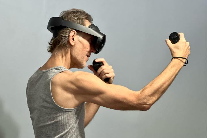 STUDIU. Antrenamentele cu VR ar putea fi mai eficiente ca sesiunile standard de cardio, înot sau box