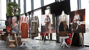 Ia românească inspiră generații. Anda Suman: „Cu cât promovăm mai mult tradițiile românești, cu cât vom coase și vom iubi ceea ce facem, vom putea să facem din acest meșteșug o meserie”