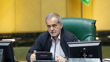 Candidatul „cheie” stârnește agitație în alegerile prezidențiale din Iran. Cine este Massoud Pezeshkian