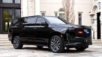 Americanii își blindează mașinile de lux atunci când se duc în vacanțe. Cât costă tot acest proces