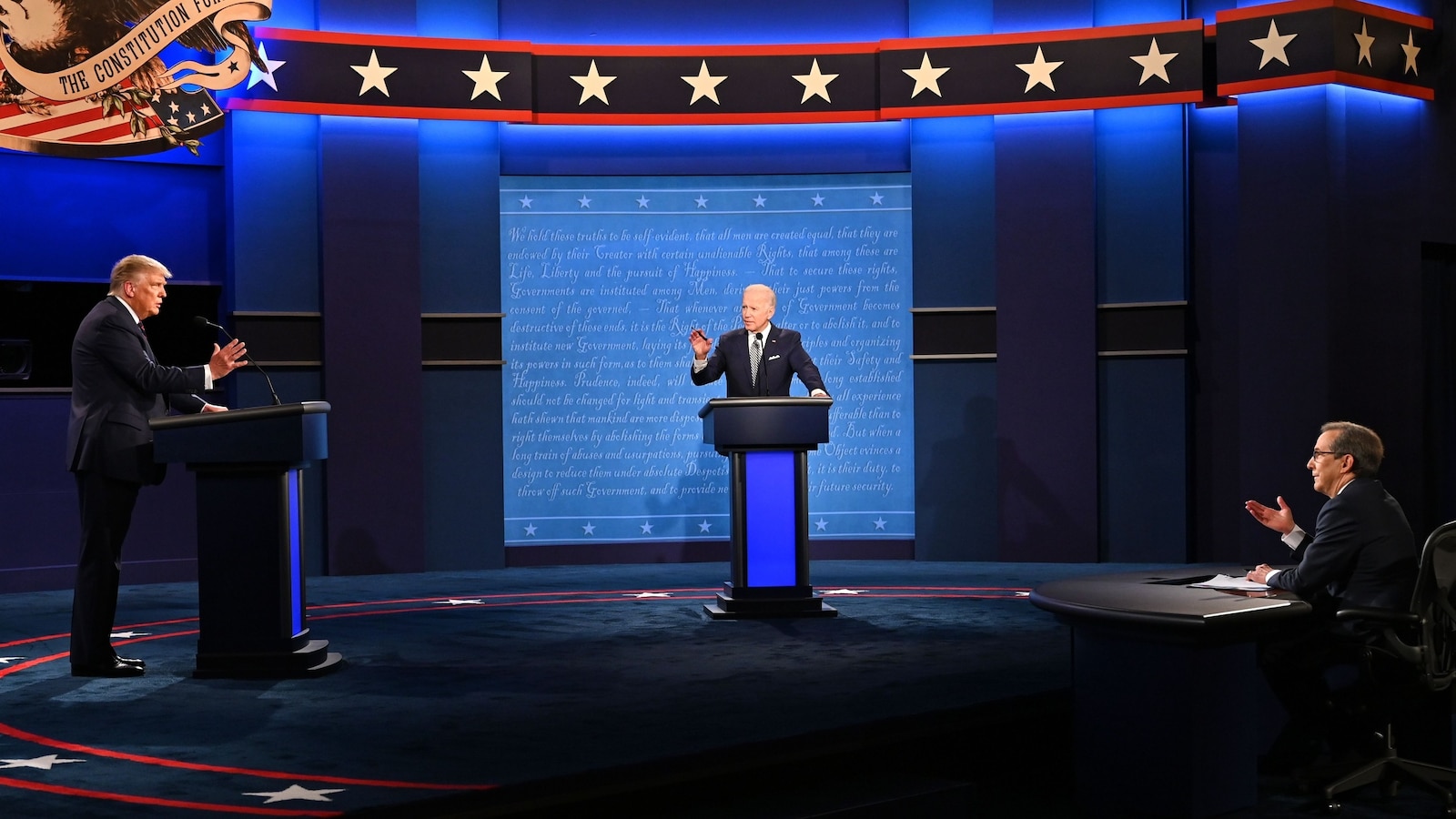 Cea mai așteptată dezbatere electorală are loc în această seară. Ce teme vor fi abordate în debate-ul Trump versus Biden