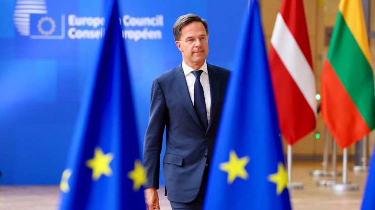NATO îl numește oficial pe Prim-ministrul olandez demisionar, Mark Rutte, în funcția de Secretar General
