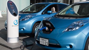 China și UE vor purta discuții privind tarifele pentru automobilele electrice. Cât ar putea costa un EV