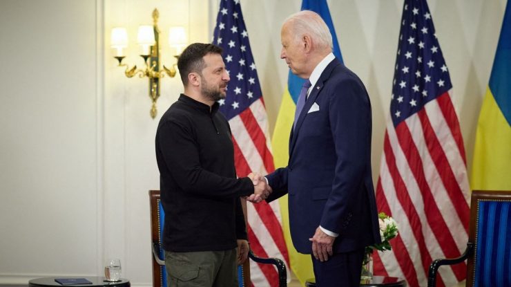 Joe Biden şi Zelenski au semnat un acord bilateral de securitate pe zece ani
