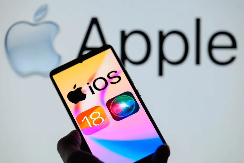 Apple își reînnoiește aplicația Photos pentru iOS 18. Biblioteca foto îți permite să găsești rapid și eficient fotografiile dorite