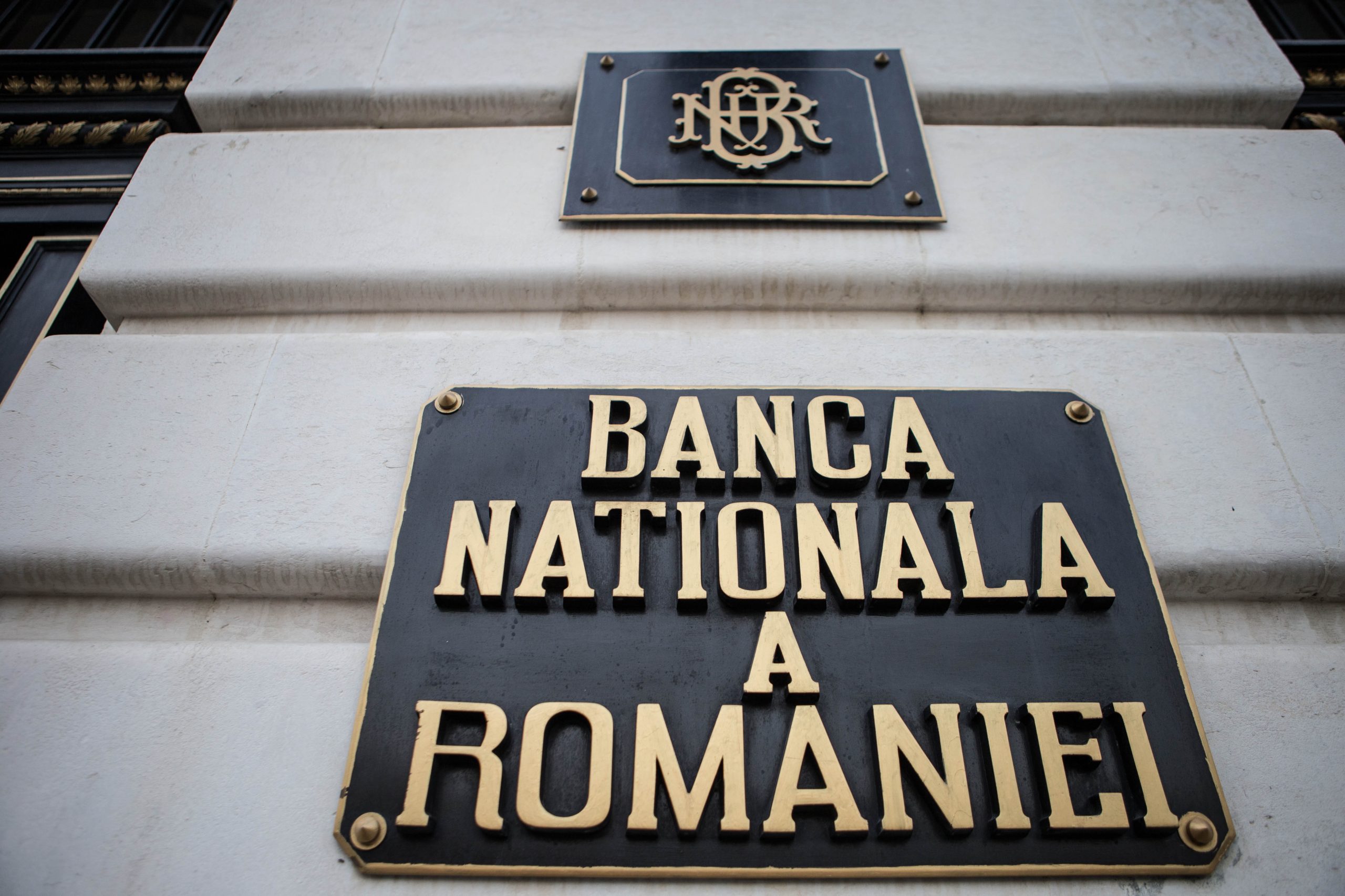 BNR: România a atras în 2024 investiţii străine directe de 5,6 miliarde euro, în scădere cu 16% faţă de 2023, soldul total ajungând la 125 miliarde euro