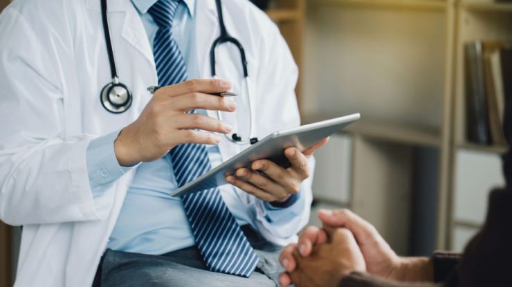 Marea Britanie testează Inteligența Artificială pentru depistarea cancerului mamar