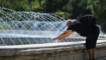 Europa se confruntă cu valuri de căldură record. Cum combate Bucureștiul temperaturile extreme?