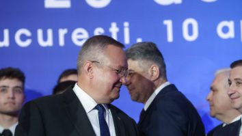 Liderii Coaliției se ceartă pe data alegerilor prezidențiale. Iohannis intervine, ca un erou, în scandal: „Nu contează când au loc alegerile” / De ce insistă PSD pe luna septembrie