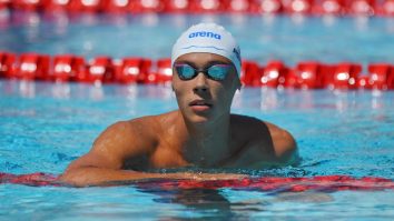 David Popovici câștigă medalia de aur în proba de 100 m liber din cadrul Campionatelor Europene de nataţie de la Belgrad