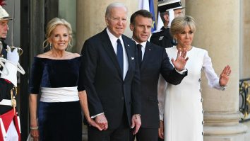 Biden: Putin amenință toată Europa. Președintele american și Macron s-au întâlnit cu Zelenski la Paris