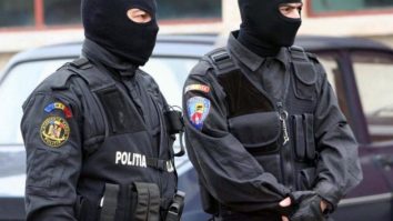 DIICOT și DNA anchetează mai mulți oficiali M.A.I. Oamenii legii au traficat mii de migranți cu potențial terorist din Pakistan, Bangladesh, Sri Lanka, India, Nepal și Sudan