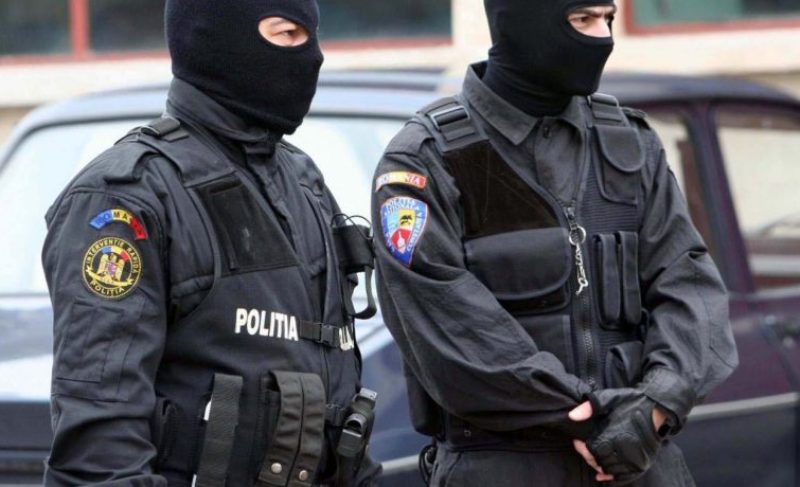 DIICOT și DNA anchetează mai mulți oficiali M.A.I. Oamenii legii au traficat mii de migranți cu potențial terorist din Pakistan, Bangladesh, Sri Lanka, India, Nepal și Sudan