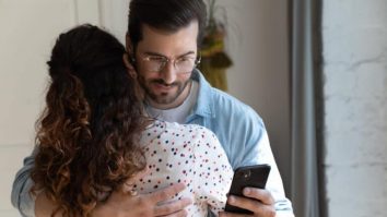 Nemulțumirea utilizatorilor Apple: Noua funcție iOS îi ajută pe infideli să își ascundă faptele