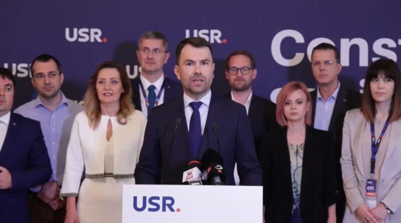 USR își alege Președintele pe o platformă online. Cine are cele mai multe șanse să ajungă la șefia partidului