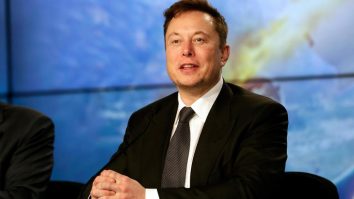 Elon Musk spune că investitorii Tesla au votat „da” pentru acordul salarial. Ce alte propuneri au fost votate de către acționari