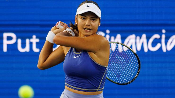 Emma Răducanu a obținut calificarea în sferturile turneului WTA de la Eastbourne, după ce a învins-o pe Jessica Pegula