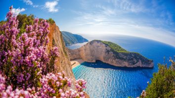 Românii se pregătesc de vacanță. Care sunt destinațiile cele mai căutate de anul acesta