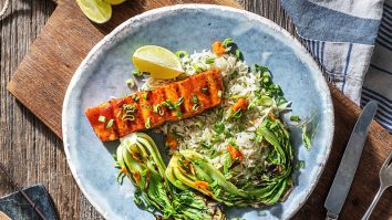 Vrei să încerci un steak de crocodil? O poți face acum la Iași. Alex Bodea: „Acesta se gătește pe un grătar special care folosește doar lemn de esență tare și se aromatizează cu citrice”