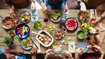 Azi sărbătorești Ziua Mondială a Siguranței Alimentare. Medic nutriționist: „Trebuie să ținem cont de regulile și practicile de manipulare a alimentelor pentru a reduce riscurile”