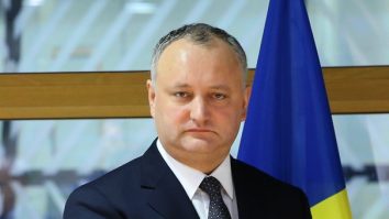 Igor Dodon vrea legături mai strânse cu Rusia şi China şi o alianţă împotriva preşedintei Maia Sandu. Fostul preşedinte vrea o alianţă împotriva preşedintei pro-europene Maia Sandu