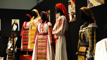 Ziua Iei se sărbătorește pe 24 iunie. Care sunt cele mai cunoscute modele și ce case de modă s-au inspirat din cămașa tradițională