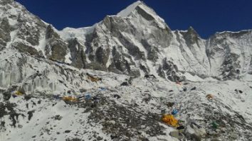 VIDEO. Prima comandă cu drona a aterizat cu succes pe vârful Everest