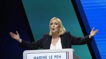 Momente istorice în Franța. Pentru prima dată de la al Doilea Război Mondial, extrema dreaptă are șanse să guverneze. Partidul RN al lui Le Pen conduce cu 34,2% în primul tur