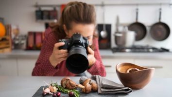 Food Content Creators Conference e locul potrivit pentru pasionații de gastronomie și online. Mihaela Tudor: „Pasionații de social media discută cu diferite companii despre cum pot promova arta culinară în mediul online”