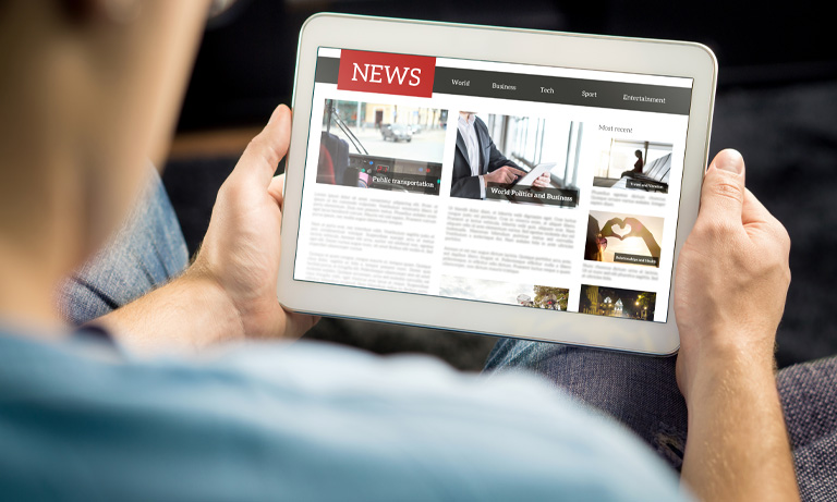 Tinerii preferă social media în detrimentul știrilor. Antonio Momoc: „Publicul tânăr a ajuns la o saturație în ceea ce privește presa tradițională”