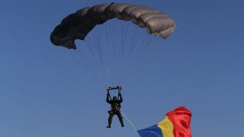 Astăzi sărbătorești Ziua Parașutiștilor Militari. Cât de importanți sunt aceștia în misiuni