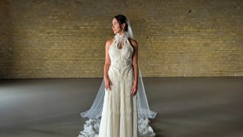 Iris van Herpen a creat prima rochie de mireasă din lume realizată cu o imprimantă 3D. S-a lucrat 600 de ore pentru a obține look-ul perfect