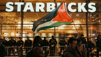 Vânzările companiei Starbucks au scăzut masiv din cauza mișcării „Boycott Starbucks”. Cum afectează războiul din Gaza cafeneaua