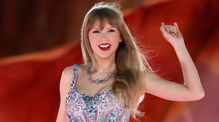 Taylor Swift a devenit cea mai bogată muziciană din lume. Cât valorează averea sa