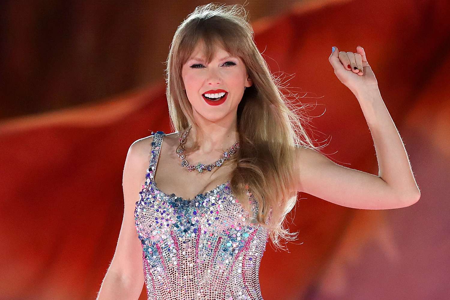 Taylor Swift a devenit cea mai bogată muziciană din lume. Cât valorează averea sa