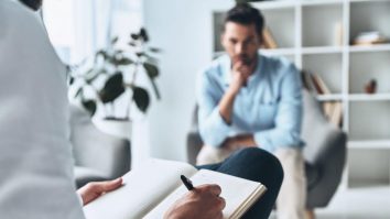 Terapia te face mai fericit. 31% dintre pacienți spun că se simt „destul de confortabil” la psiholog