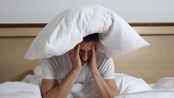 Te confrunți cu tulburare de somn? Donald Dorff vine cu soluțiile care l-au ajutat să depășească această problemă