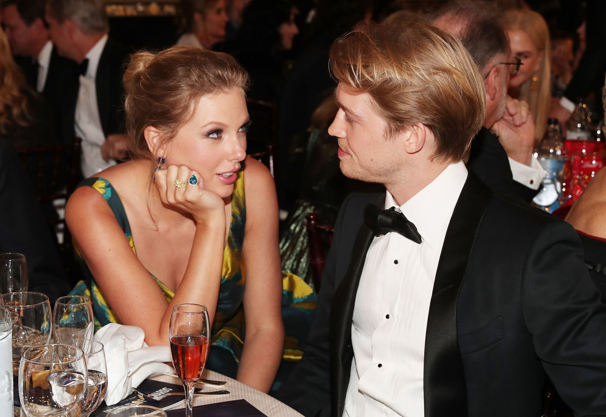 Joe Alwyn vorbește pentru prima dată despre despărțirea de Taylor Swift, după mai bine de un an de la separare