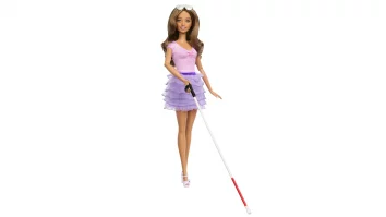 Prima Barbie cu deficiențe de vedere a fost lansată de producătorul de jucării Mattel. Brandul vrea să devină cât mai incluziv