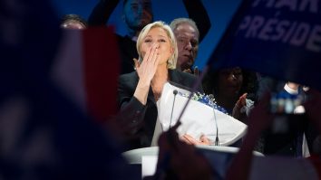 Extrema dreaptă din Franța își sărbătorește poziția de lider și caută majoritatea. Ce spune Președintele Emmanuel Macron