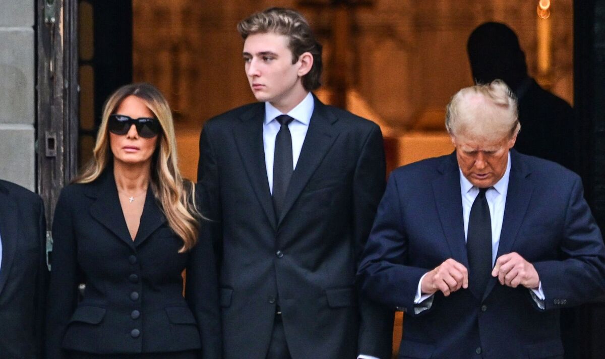 Donald Trump l-a introdus pe fiul său cel mic, Barron, în campania electorală. „Bun venit pe scenă”