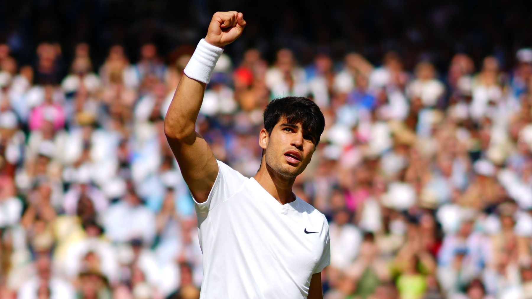 Carlos Alcaraz îl învinge pe Novak Djokovic în finala de simplu masculin la Wimbledon 2024